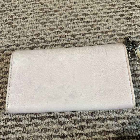 Authenticated Dior Diorissimo Voyaguer Leather Wallet With Chain And Charm - Picture 3 of 16